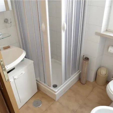 Tin House Holiday home *